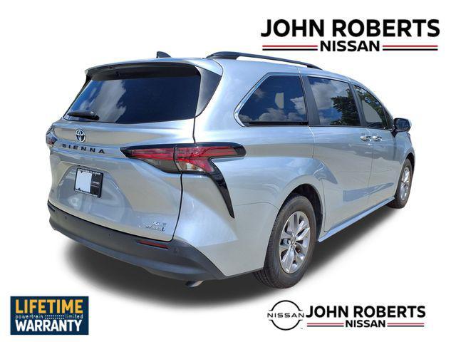 used 2022 Toyota Sienna car, priced at $34,072
