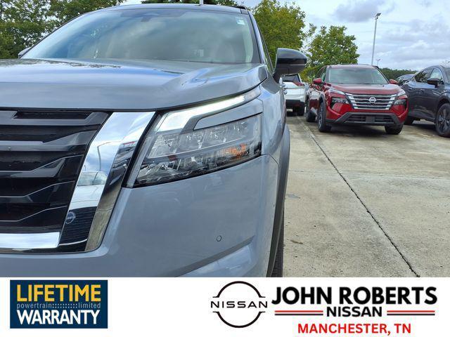 new 2025 Nissan Pathfinder car, priced at $45,281