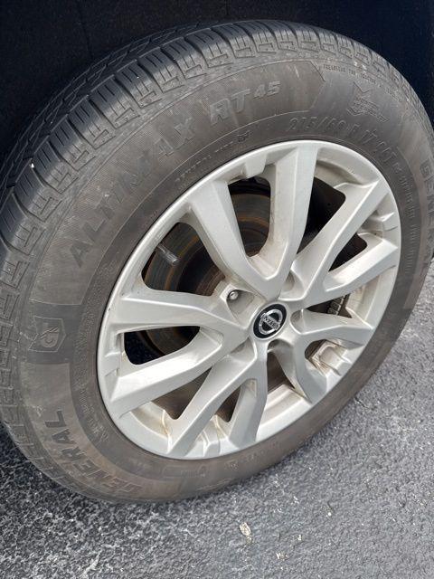 used 2020 Nissan Rogue Sport car, priced at $16,129