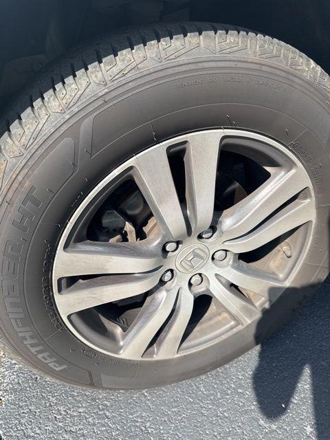 used 2017 Honda Pilot car, priced at $13,157