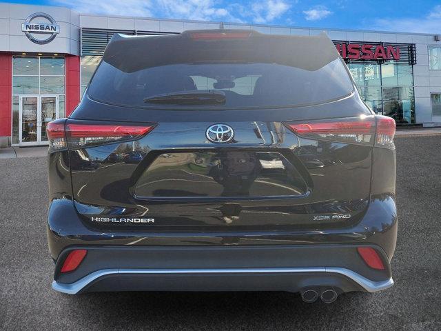 used 2022 Toyota Highlander car, priced at $36,600