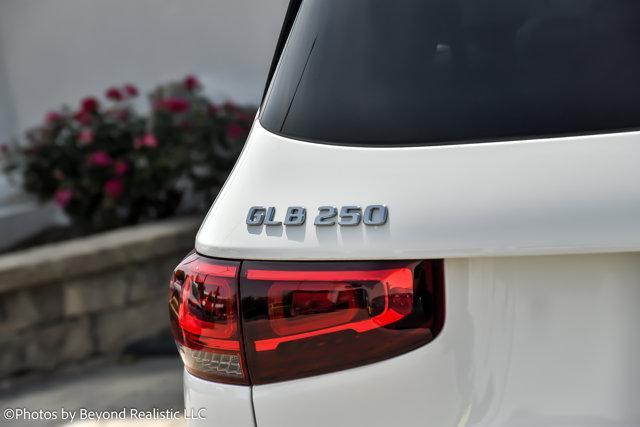 used 2021 Mercedes-Benz GLB 250 car, priced at $35,992