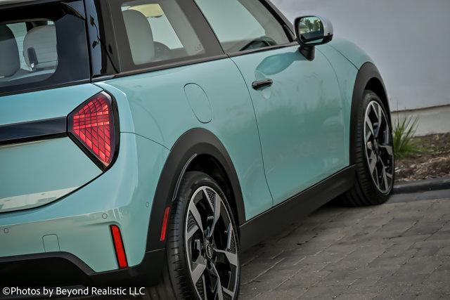 used 2025 MINI Hardtop car, priced at $28,966