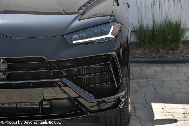 used 2024 Lamborghini Urus car