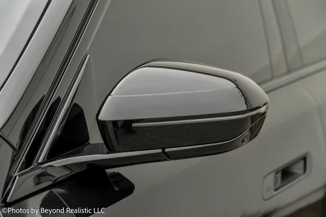 used 2023 BMW i7 car