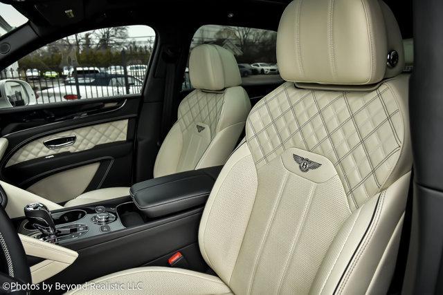 used 2022 Bentley Bentayga car, priced at $165,877