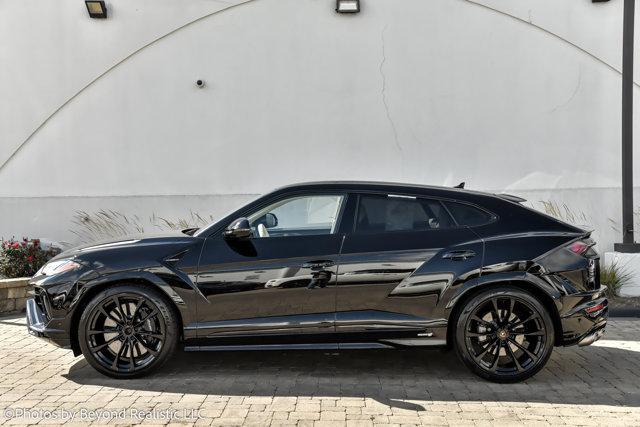 used 2023 Lamborghini Urus car, priced at $269,800