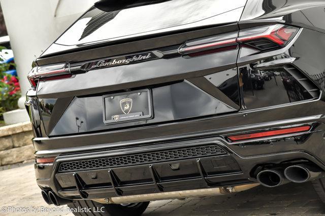 used 2022 Lamborghini Urus car, priced at $245,861