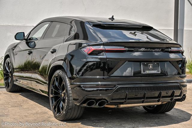 used 2022 Lamborghini Urus car, priced at $209,800