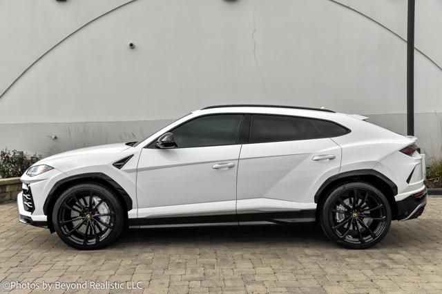 used 2021 Lamborghini Urus car, priced at $227,844