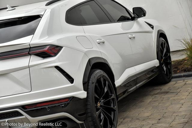 used 2021 Lamborghini Urus car, priced at $227,844