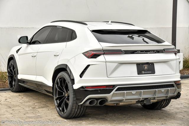 used 2021 Lamborghini Urus car, priced at $227,844