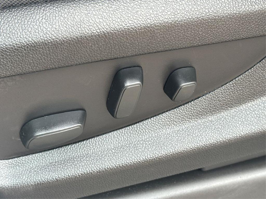 used 2018 Chevrolet Silverado 1500 car, priced at $33,999