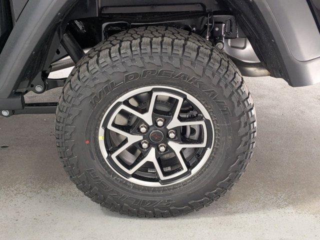 new 2025 Jeep Gladiator car, priced at $52,587