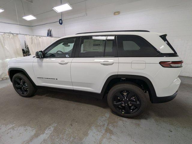 new 2025 Jeep Grand Cherokee car, priced at $46,066