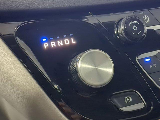 used 2024 Chrysler Pacifica car, priced at $30,982