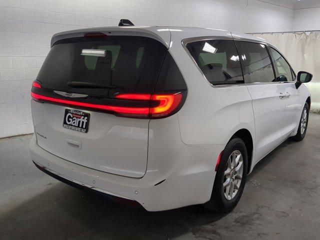 used 2024 Chrysler Pacifica car, priced at $30,982