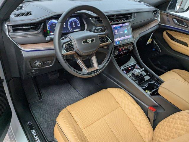 new 2025 Jeep Grand Cherokee car, priced at $59,796