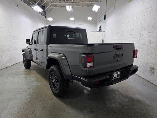 new 2025 Jeep Gladiator car, priced at $48,645