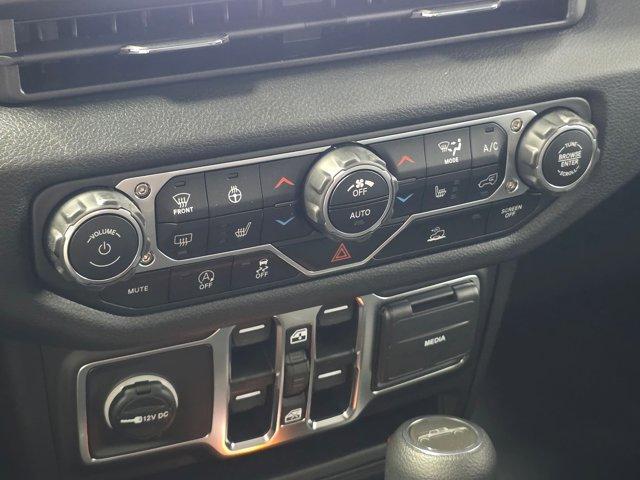 new 2025 Jeep Gladiator car, priced at $48,645