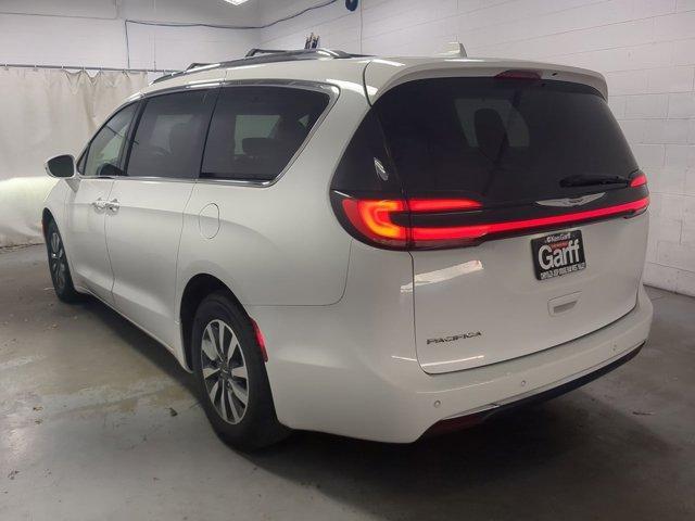 used 2021 Chrysler Pacifica car, priced at $15,574