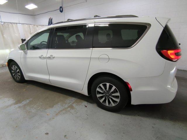 used 2021 Chrysler Pacifica car, priced at $15,574