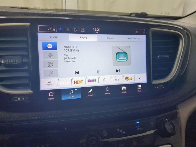 used 2021 Chrysler Pacifica car, priced at $15,574