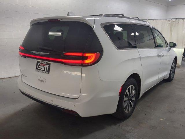 used 2021 Chrysler Pacifica car, priced at $15,574