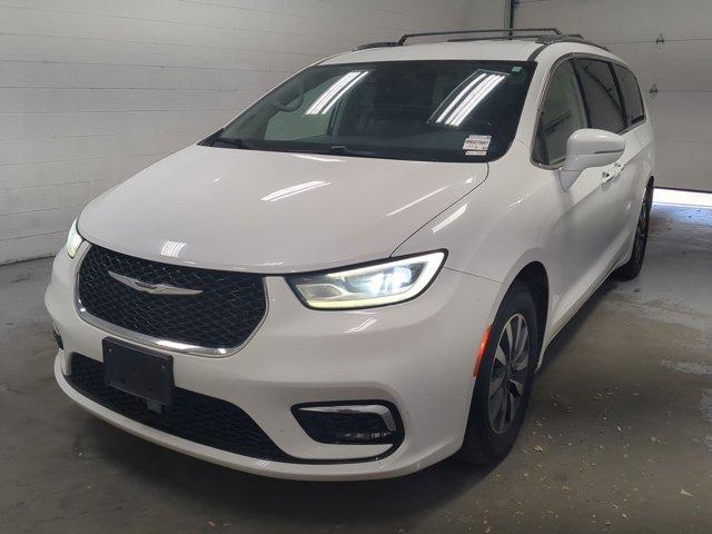 used 2021 Chrysler Pacifica car, priced at $15,574