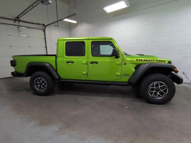 new 2025 Jeep Gladiator car, priced at $52,869