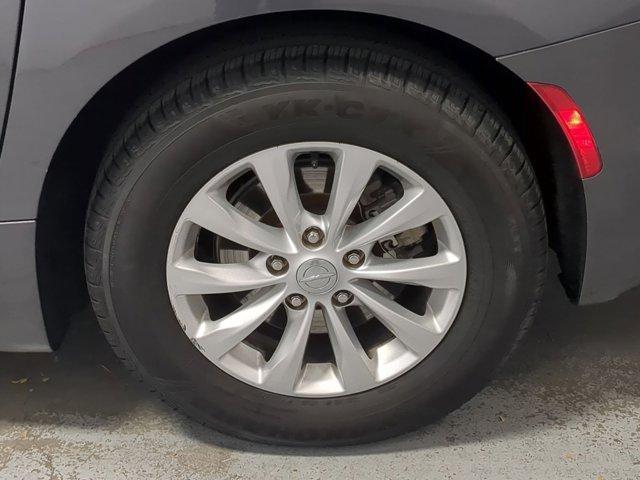 used 2017 Chrysler Pacifica car, priced at $7,774