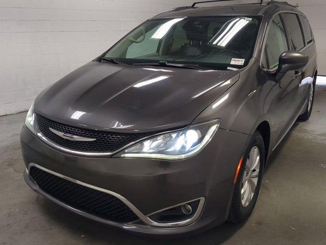 used 2017 Chrysler Pacifica car, priced at $7,774