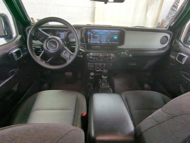 used 2024 Jeep Gladiator car, priced at $37,974