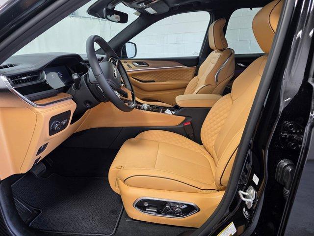 new 2025 Jeep Grand Cherokee car, priced at $62,196