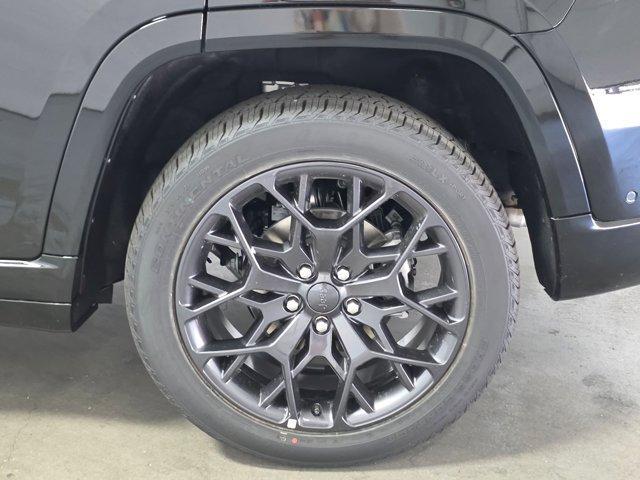 new 2025 Jeep Grand Cherokee car, priced at $62,196