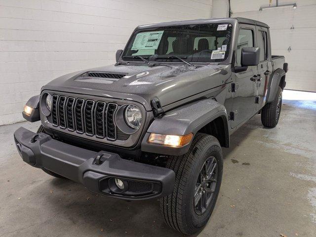 new 2025 Jeep Gladiator car, priced at $49,040