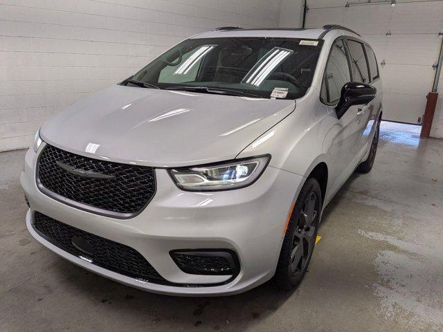 new 2026 Chrysler Pacifica car, priced at $54,830