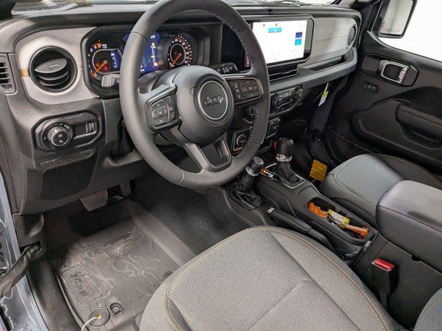 new 2025 Jeep Gladiator car, priced at $48,645