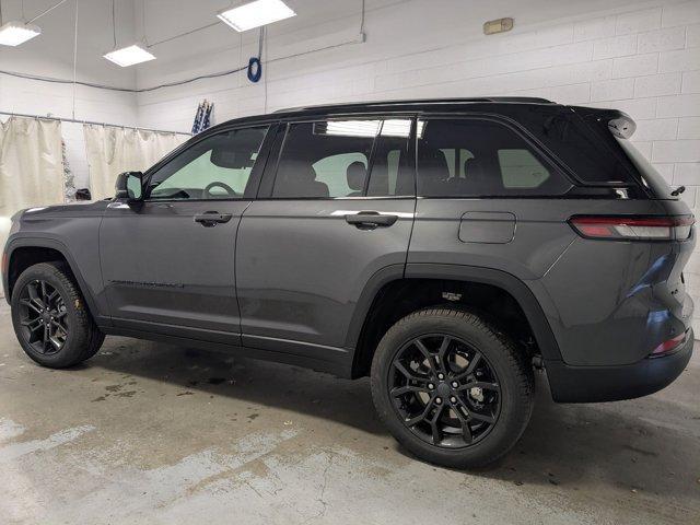 new 2025 Jeep Grand Cherokee car, priced at $49,873