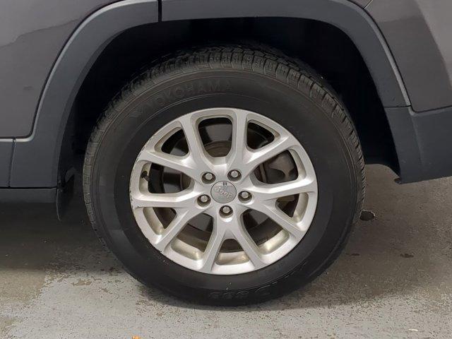 used 2017 Jeep Cherokee car, priced at $10,974