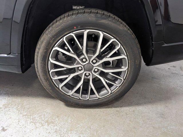 new 2025 Jeep Grand Cherokee L car, priced at $64,616