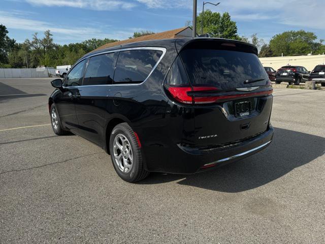 new 2024 Chrysler Pacifica car, priced at $46,665
