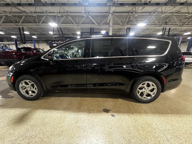 new 2024 Chrysler Pacifica car, priced at $50,361