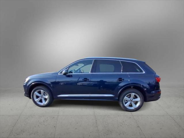 new 2025 Audi Q7 car, priced at $62,470