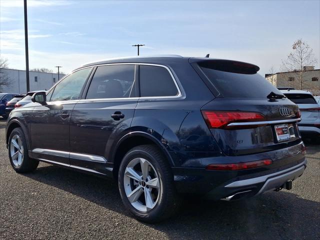 new 2025 Audi Q7 car, priced at $62,470