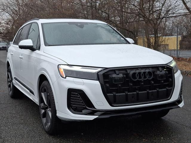 new 2025 Audi Q7 car, priced at $72,865