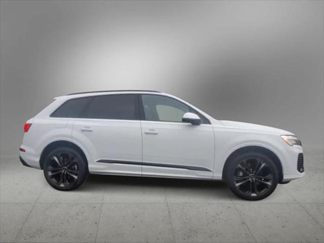 new 2025 Audi Q7 car, priced at $72,865