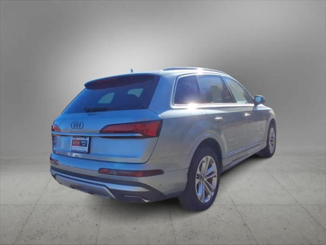 new 2025 Audi Q7 car, priced at $68,665