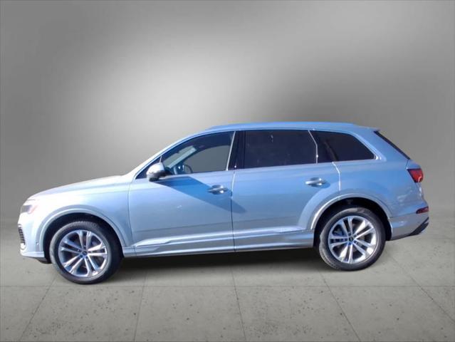 new 2025 Audi Q7 car, priced at $68,665