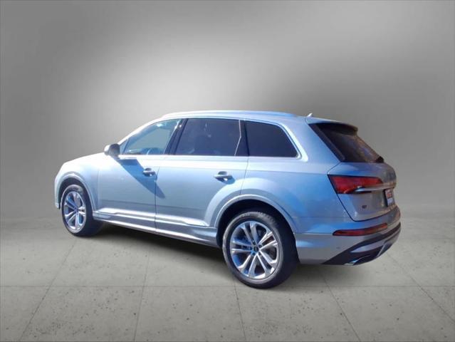 new 2025 Audi Q7 car, priced at $68,665